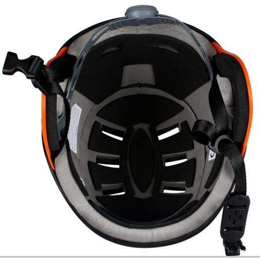 Casco de agua salvaje Casco de wakeboard Casco de rafting