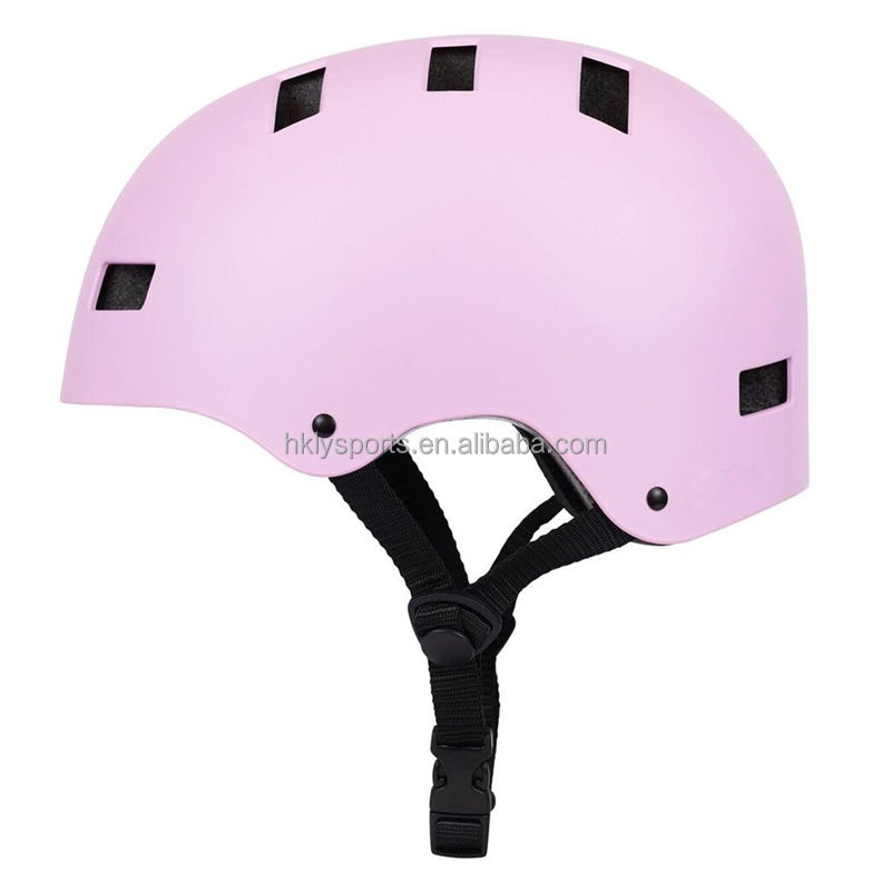Cascos respirables de los patines de ruedas del OEM de las señoras clásicas del estilo europeo en venta