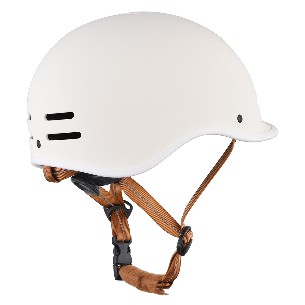 casco de bicicleta y skate