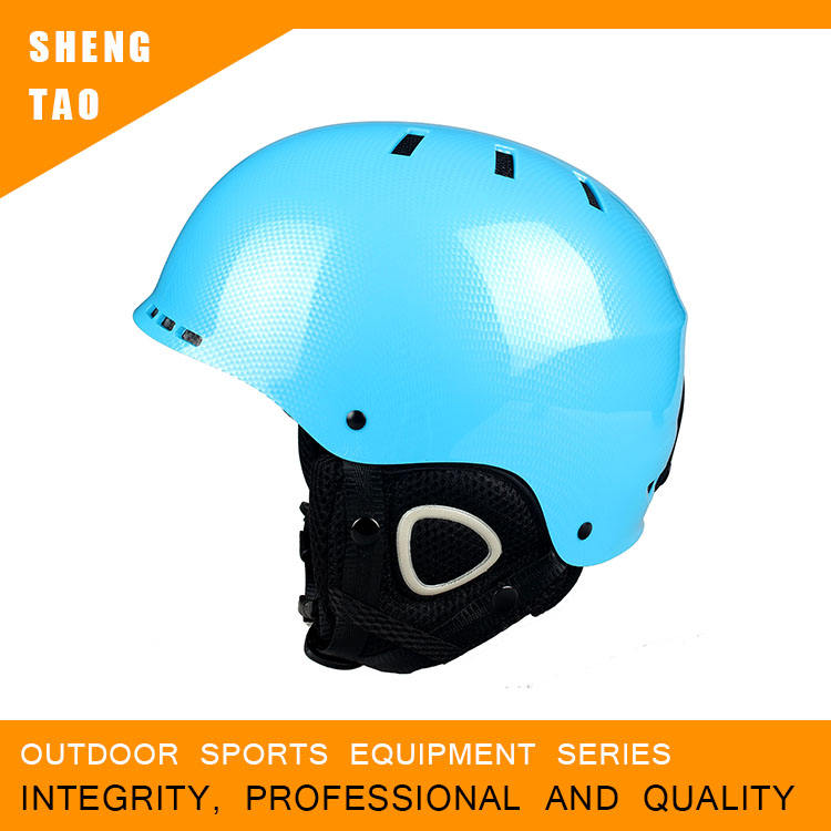 Casco de esquí de moda