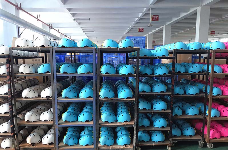 Fabricante de cascos de escalada