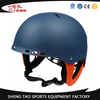 Casco de piragüismo seguro para deportes acuáticos