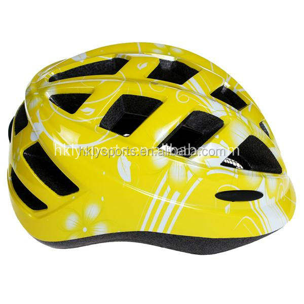 Casco deportivo en molde para niños encantador y seguro