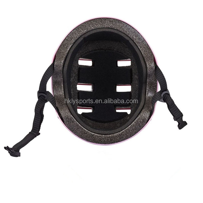 Cascos respirables de los patines de ruedas del OEM de las señoras clásicas del estilo europeo en venta