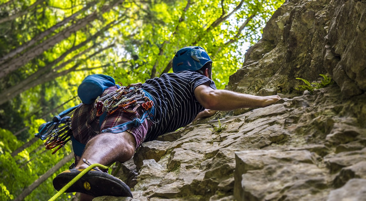 casco de escalada ligero