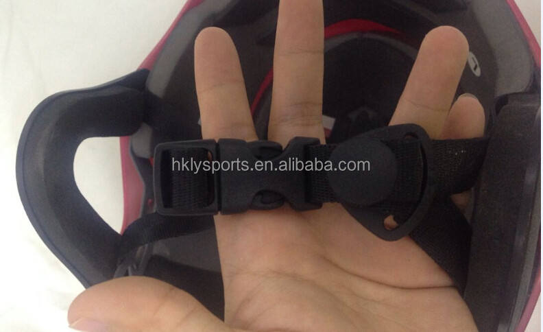 casco de rafting en carcasa de ABS + forro de EPS
