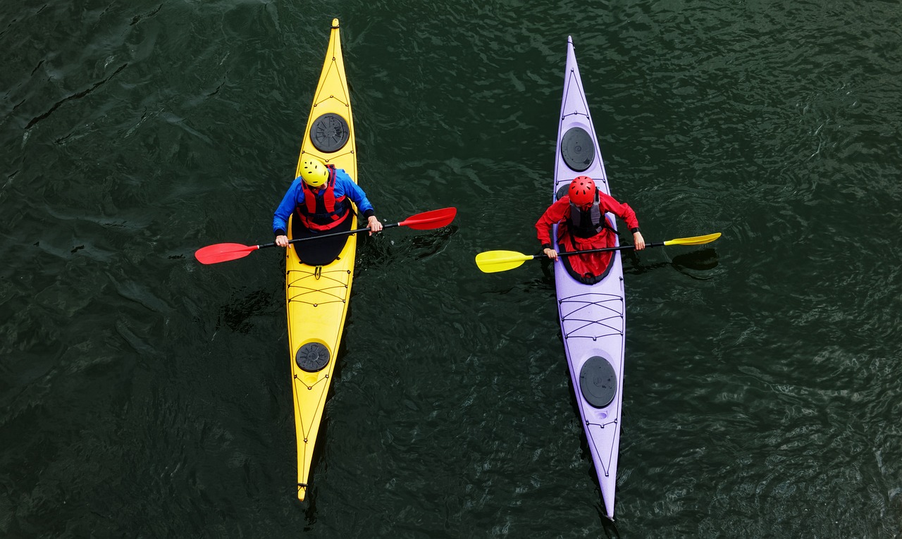 Celmets de kayak confiables diseñados para el rendimiento y la seguridad