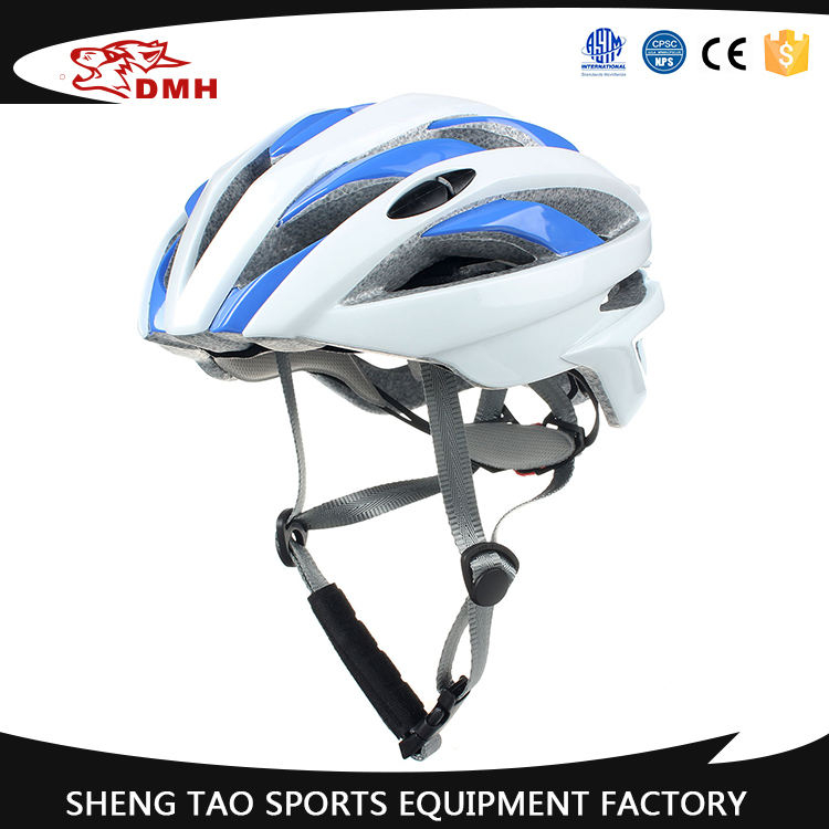El tamaño libre del material EPS se aplica a hombres y mujeres, el casco de ciclismo Muntain Bike
