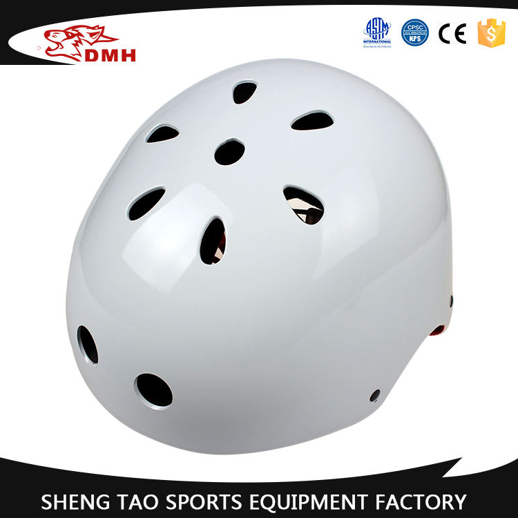 Casco de patineta 01