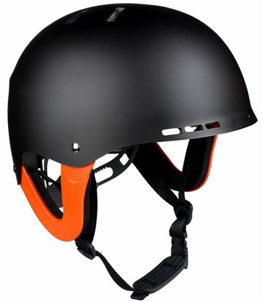Casco de agua salvaje Casco de wakeboard Casco de rafting